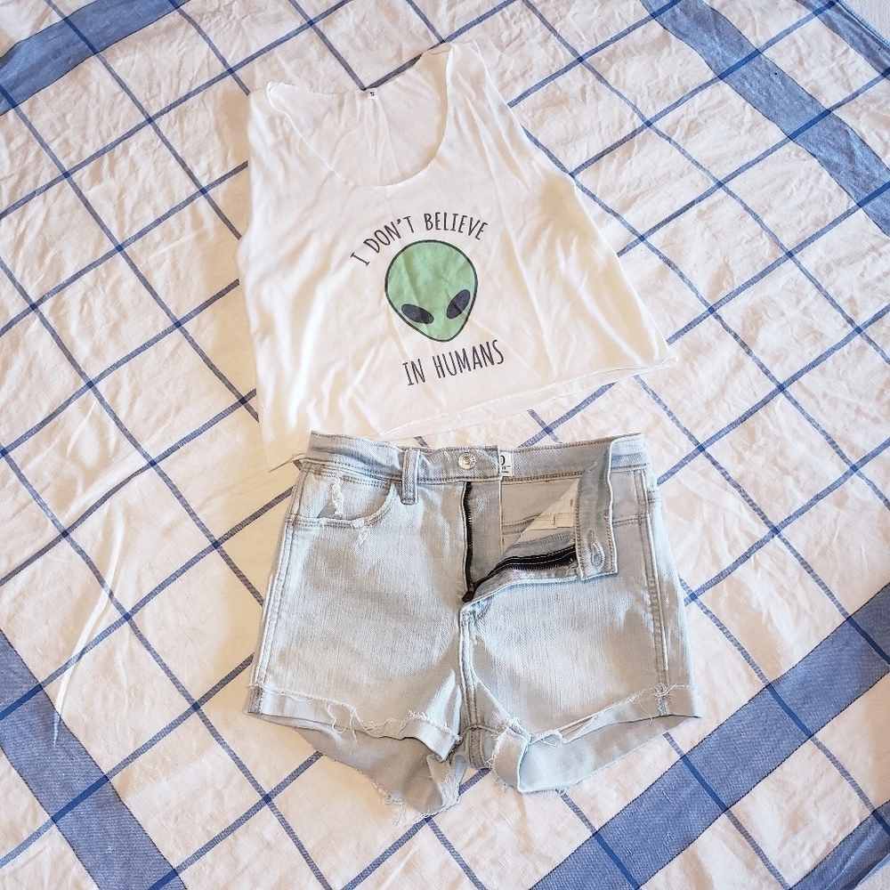 🪴BOGO FREE🪴 Alien Cropped Festival Tank Size S